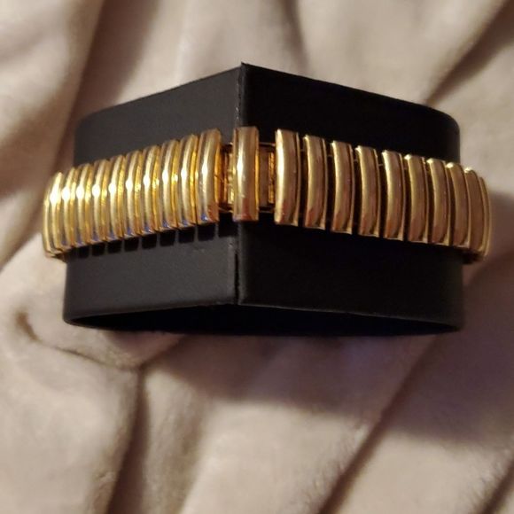 Futura Women's Dress Watch Sunburst Diamond Bezel Black Face Style #3699 - Picture 4 of 8